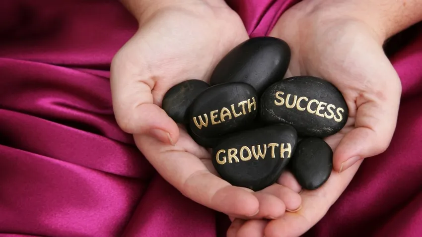 Manifesting Wealth - Real Tips to Attract Abundance into Your Life
